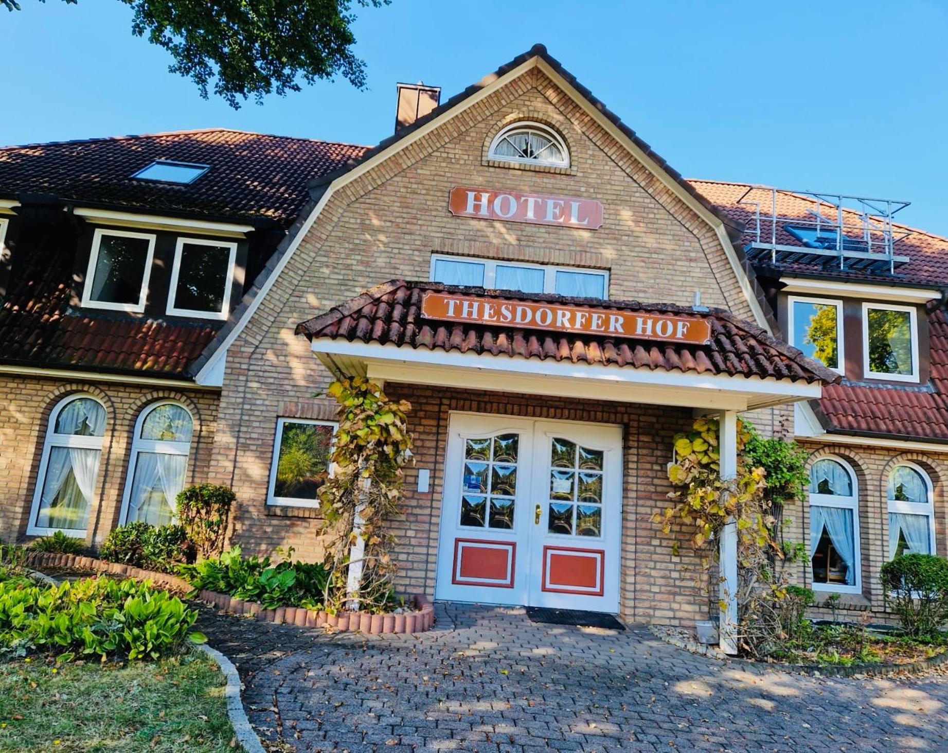 Hotel Thesdorfer Hof Pinneberg Exterior foto